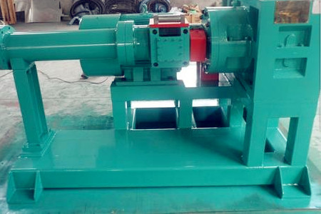 橡膠擠出機(jī)的溫度怎么控制？