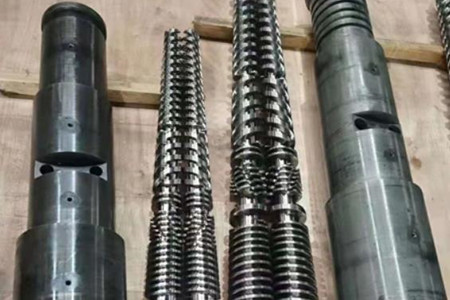 塑料擠出機螺桿機筒選型原則，掌握這幾點！